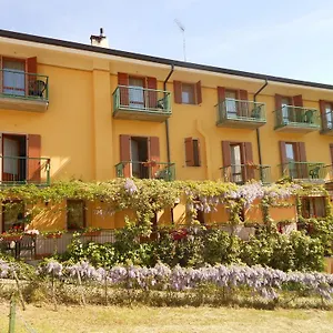 Montebaldina 3* San Zeno di Montagna