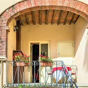 Antica Residenza Santa Chiara -city Center Gasthof