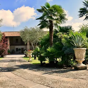 Cascina In Franciacorta Frühstückspension