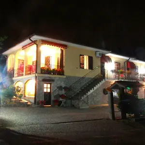 Casavacanzedezza , Montecalvo Versiggia Italia